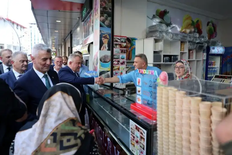 Bakan Bolat Rize'de Ziyaretlerde Bulundu